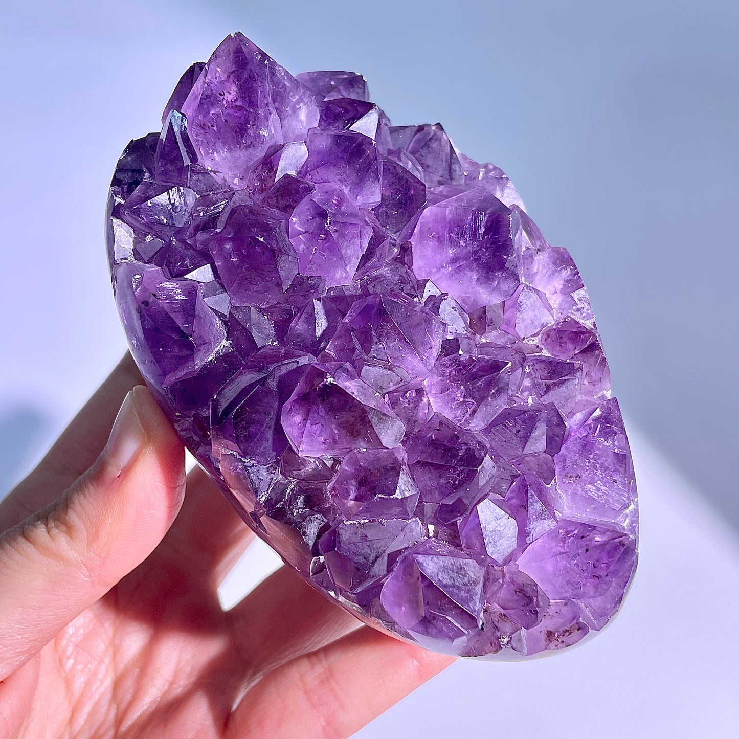 A61◇アメジスト クリスター◇107×67×55mm◇天然石・鉱物・パワーストーン