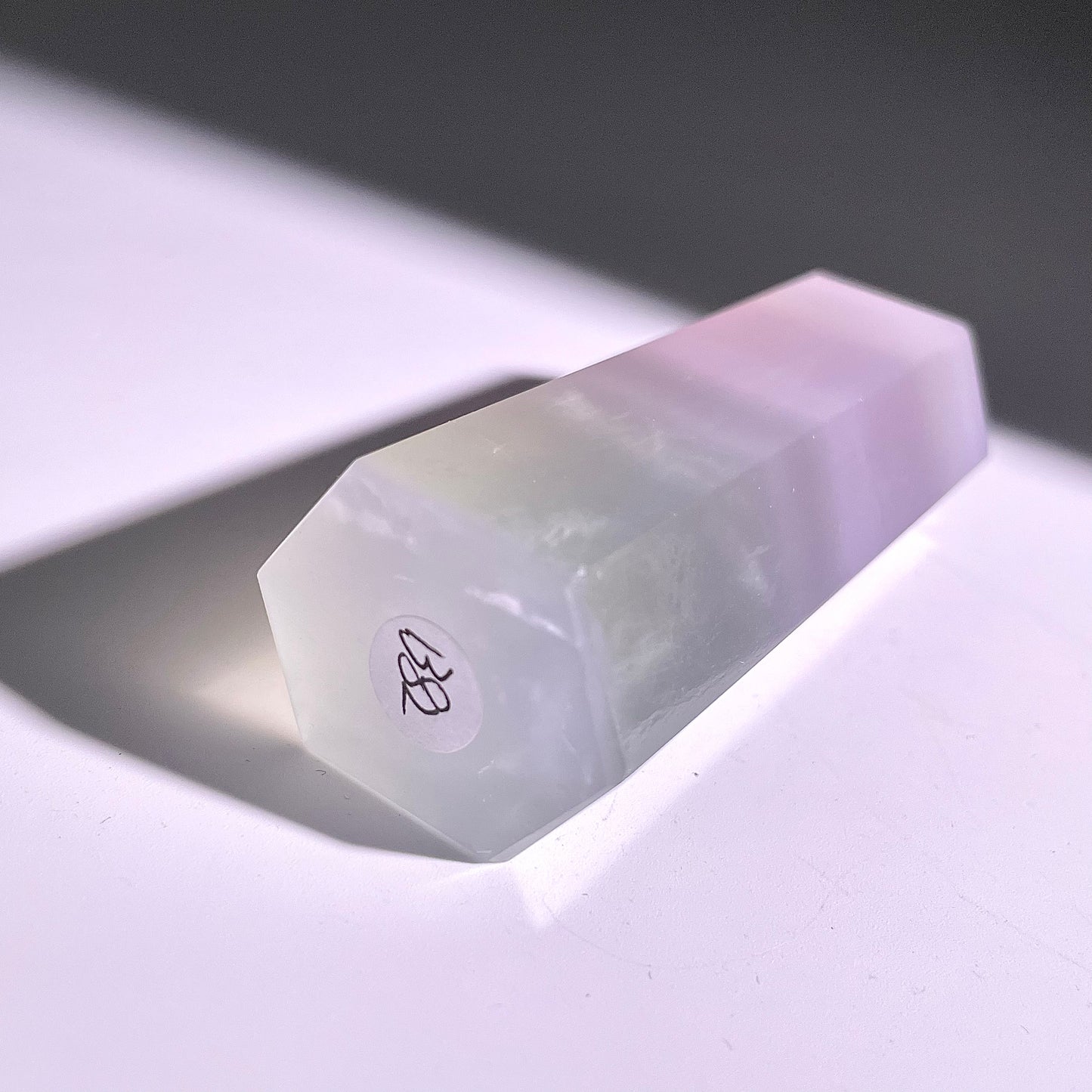 B82◇1点物◇フローライト ピラー◇72×20×15mm天然石・鉱物・パワーストーン