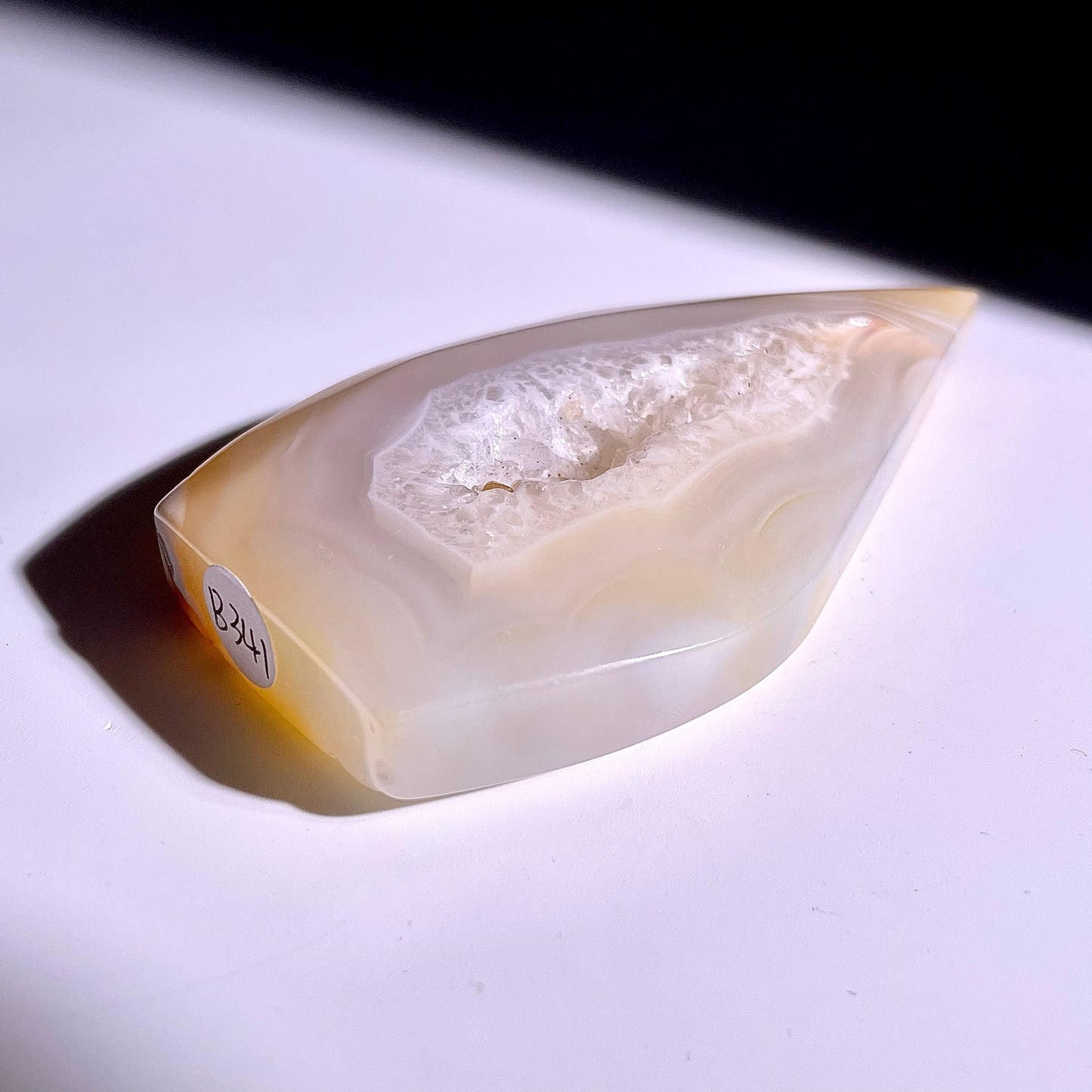 B341◇1点物◇瑪瑙トーチ◇84×46×14mm◇天然石・鉱物・パワーストーン