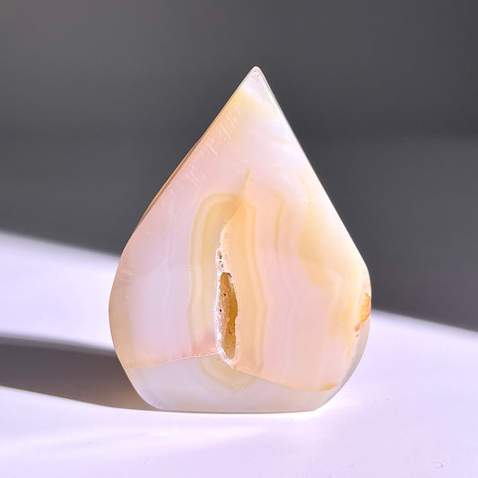 B345◇1点物◇瑪瑙 トーチ◇60×44×14mm◇天然石・鉱物・パワーストーン