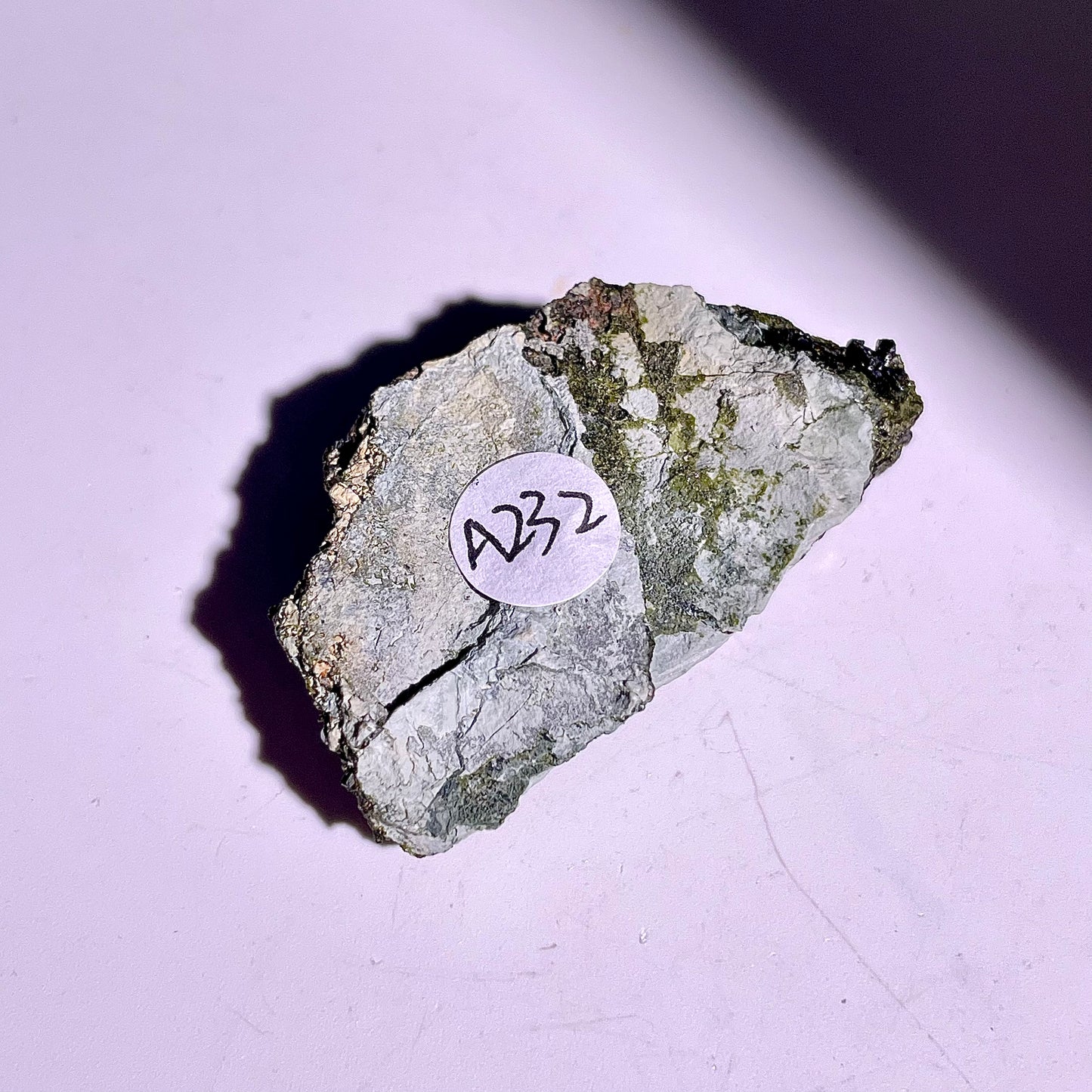 A232◇1点物◇エピドート クラスター◇42×25×15mm◇天然石・鉱物・パワーストーン