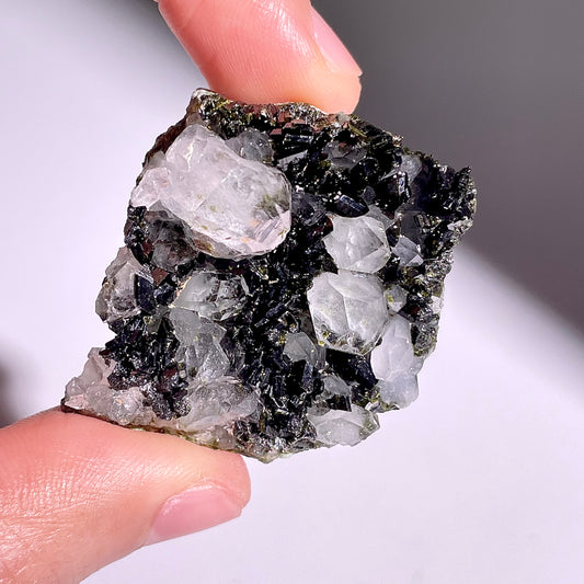 A249◇1点物◇エピドート クラスター◇33×30×17mm◇天然石・鉱物・パワーストーン