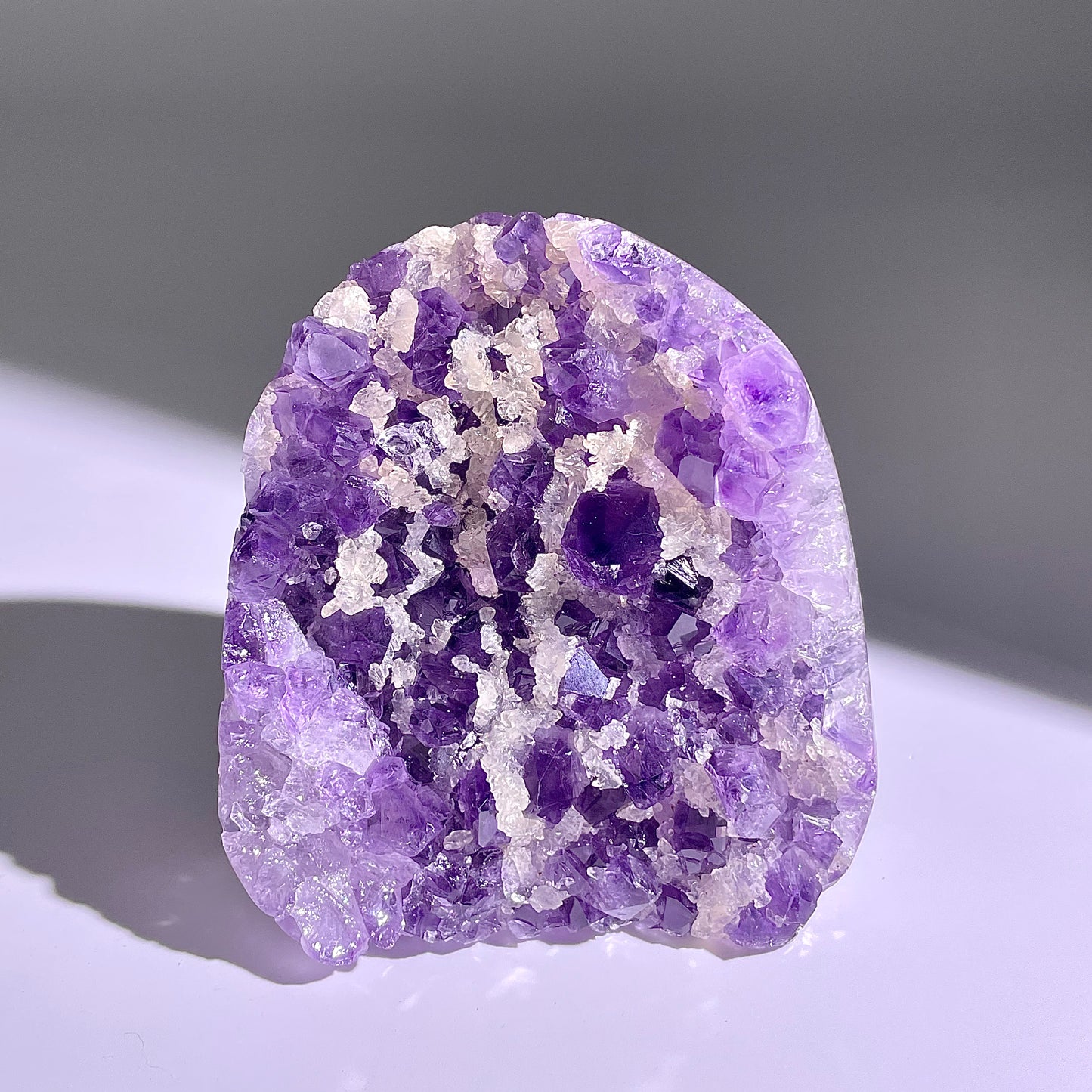 A84◇１点物◇アメジスト　クリスター◇83×75×39mm◇天然石・鉱物・パワーストーン