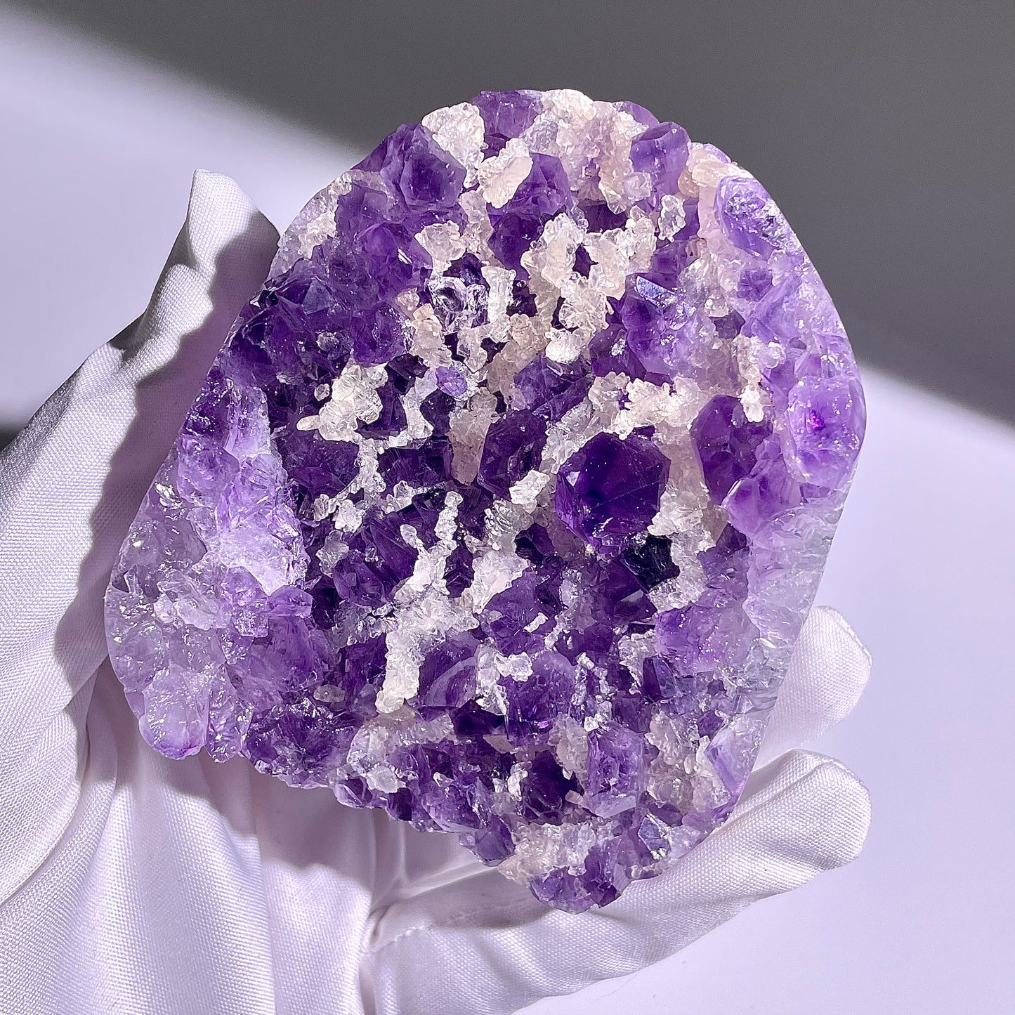 A84◇１点物◇アメジスト　クリスター◇83×75×39mm◇天然石・鉱物・パワーストーン