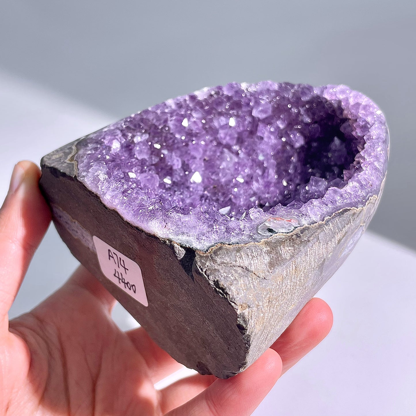 A74◇アメジスト　クリスター◇92×77×45mm◇天然石・鉱物・パワーストーン