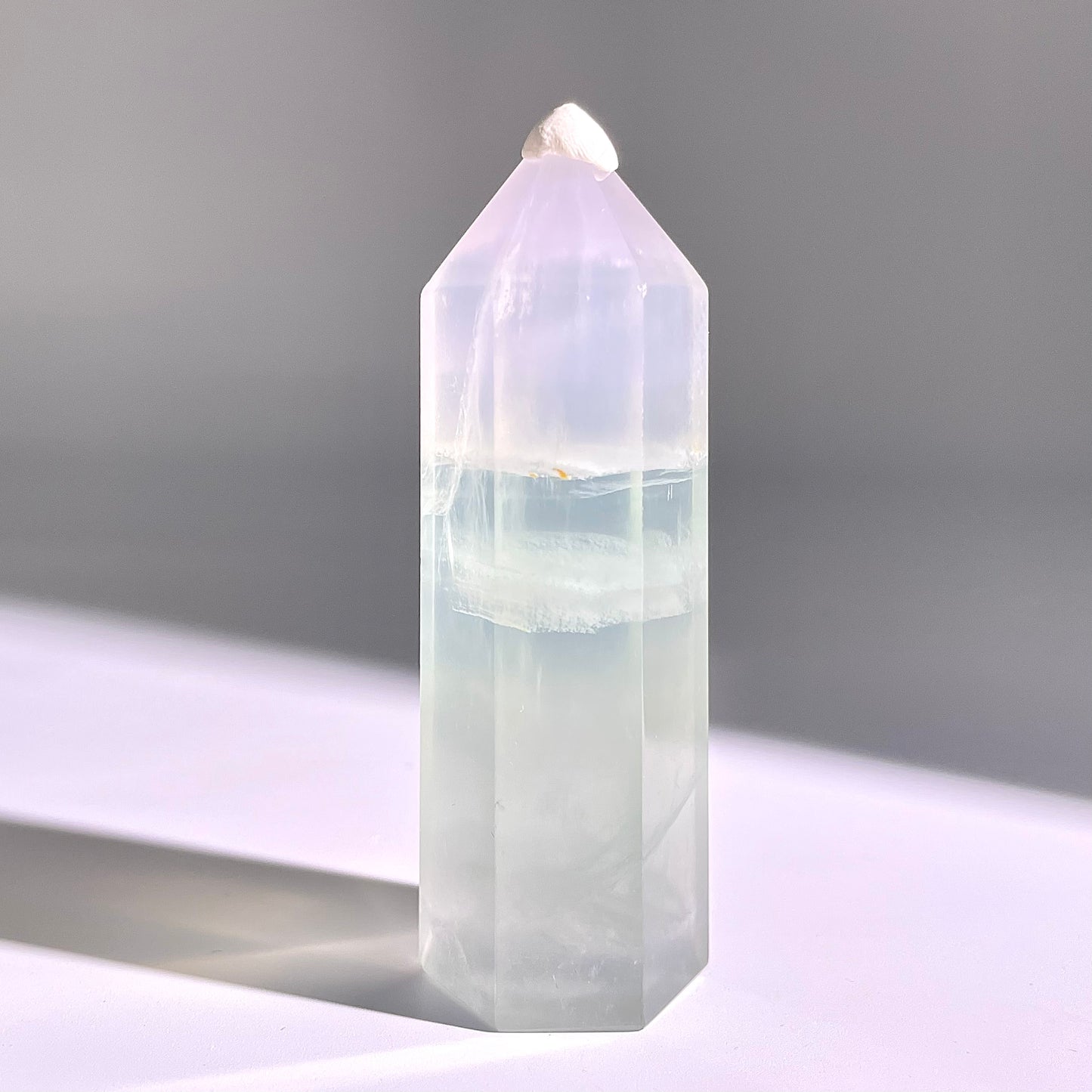 B83◇１点物◇フローライト ピラー◇80×27×24mm天然石・鉱物・パワーストーン