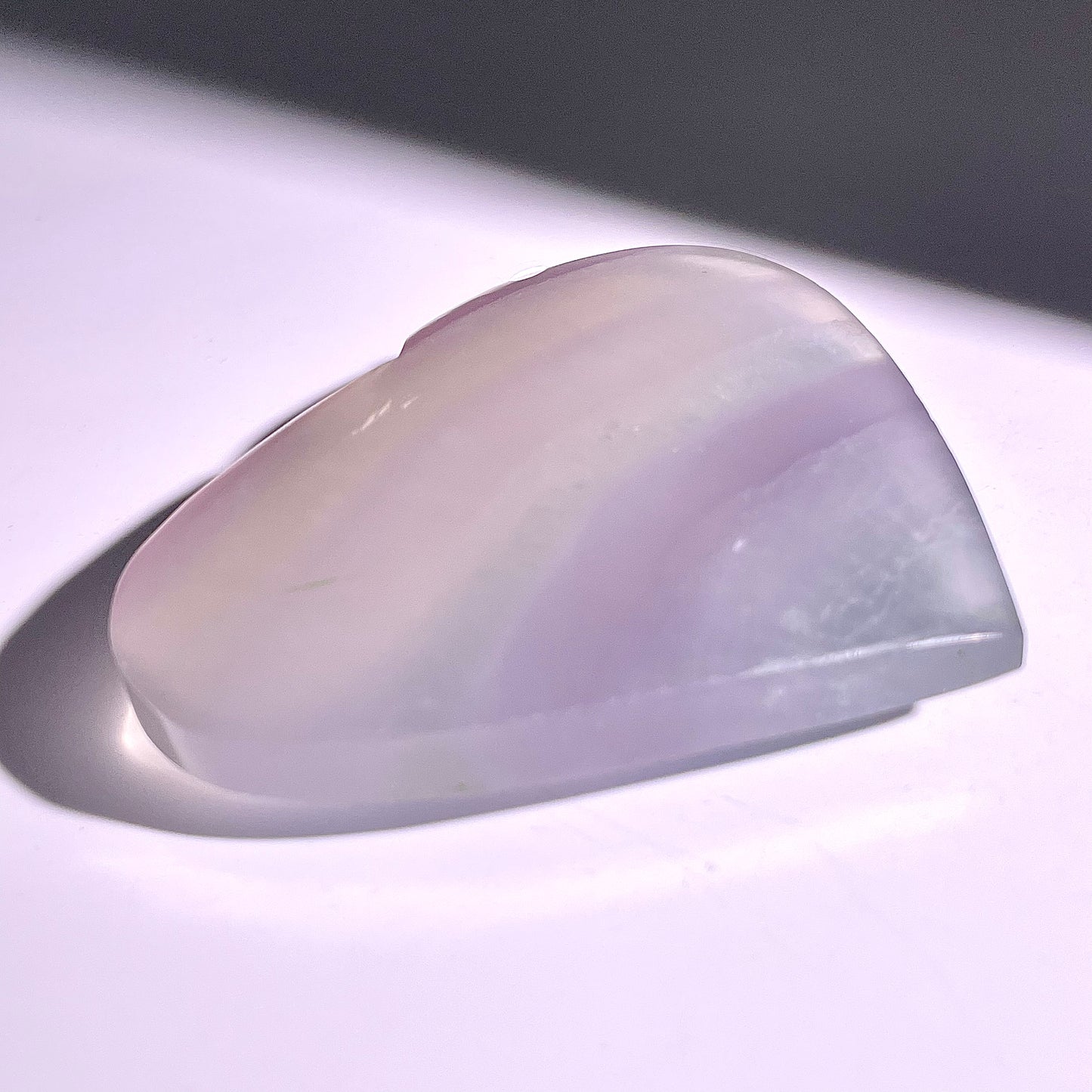 B85◇１点物◇フローライト ハート◇63×81×19mm天然石・鉱物・パワーストーン