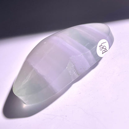 B87◇１点物◇フローライト ハート◇50×59×19mm天然石・鉱物・パワーストーン