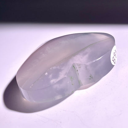 B93◇１点物◇フローライト ハート◇47×54×22mm天然石・鉱物・パワーストーン