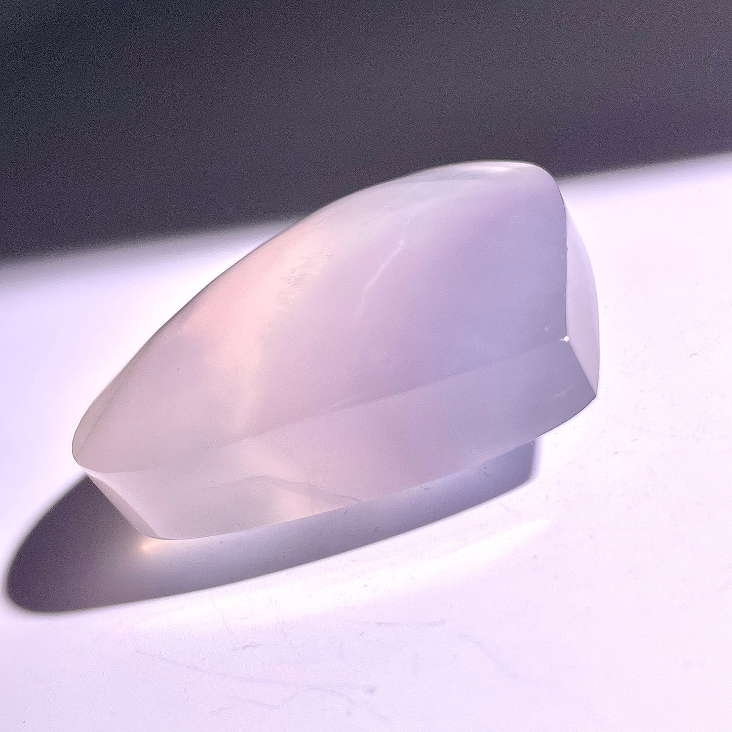 B93◇１点物◇フローライト ハート◇47×54×22mm天然石・鉱物・パワーストーン