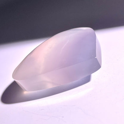 B93◇１点物◇フローライト ハート◇47×54×22mm天然石・鉱物・パワーストーン