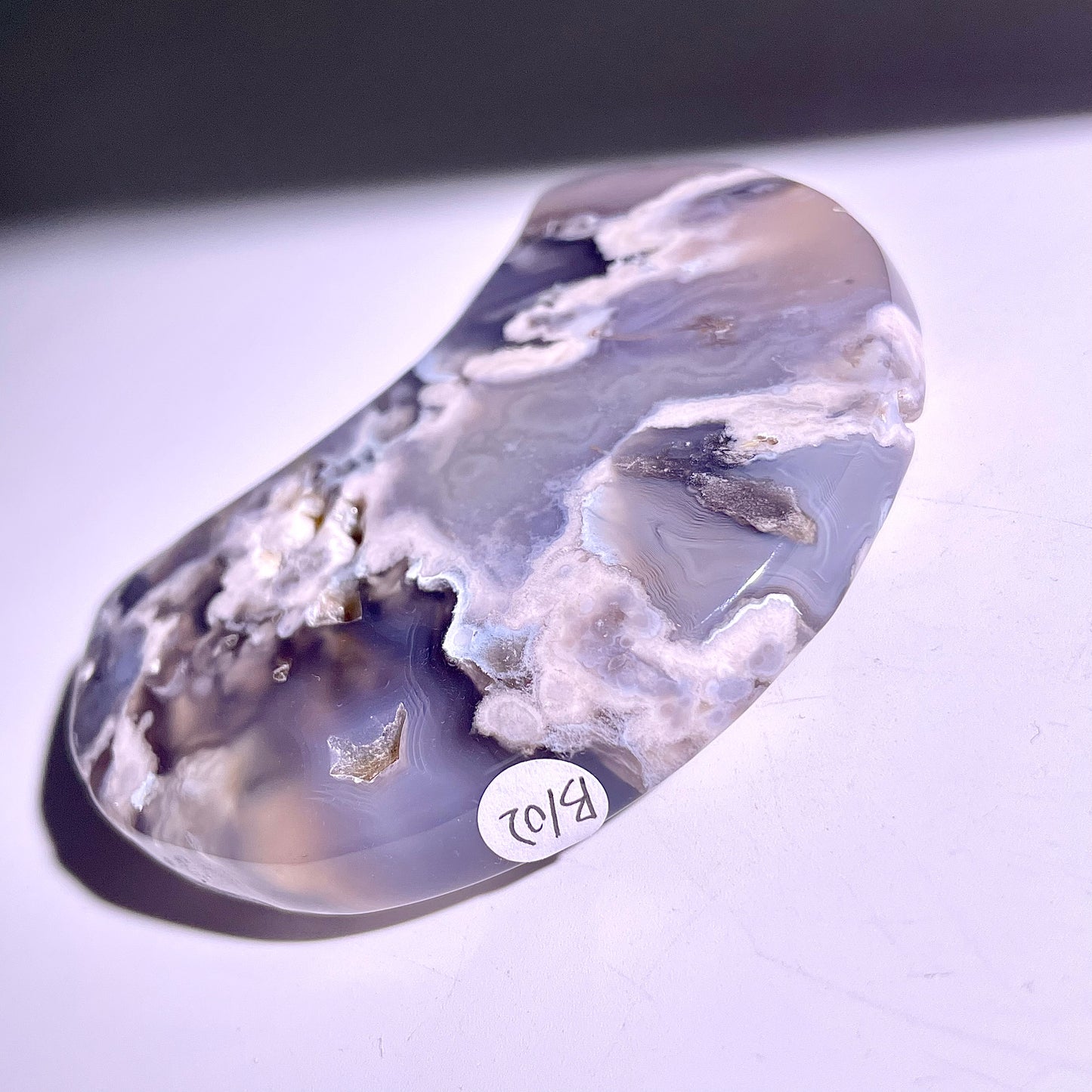 B102◇１点物◇瑪瑙 ムーン◇92×61×17mm天然石・鉱物・パワーストーン