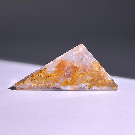 B250◇１点物◇瑪瑙の小樹 不規則◇58×26×17mm◇天然石・鉱物・パワーストーン