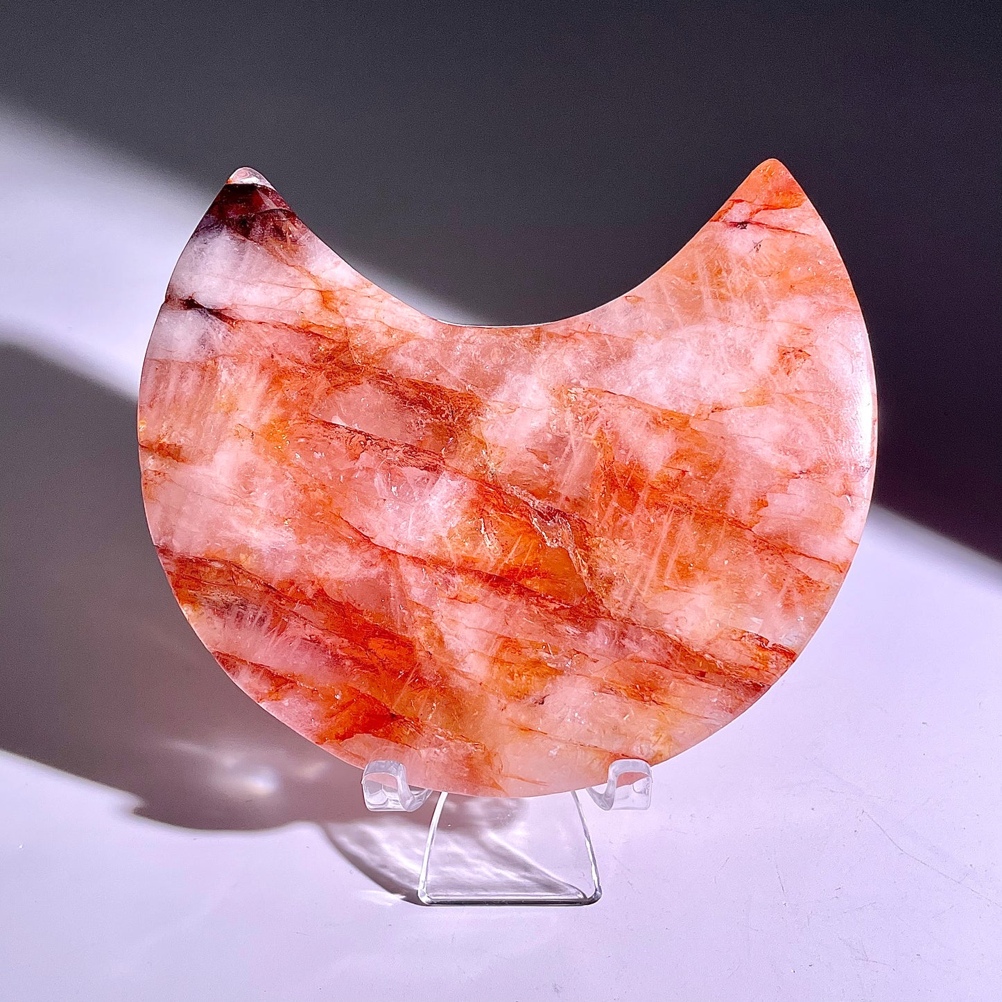 B299◇レッドヘマタイトクォーツ ムーン◇116×73×21mm◇天然石・鉱物・パワーストーン