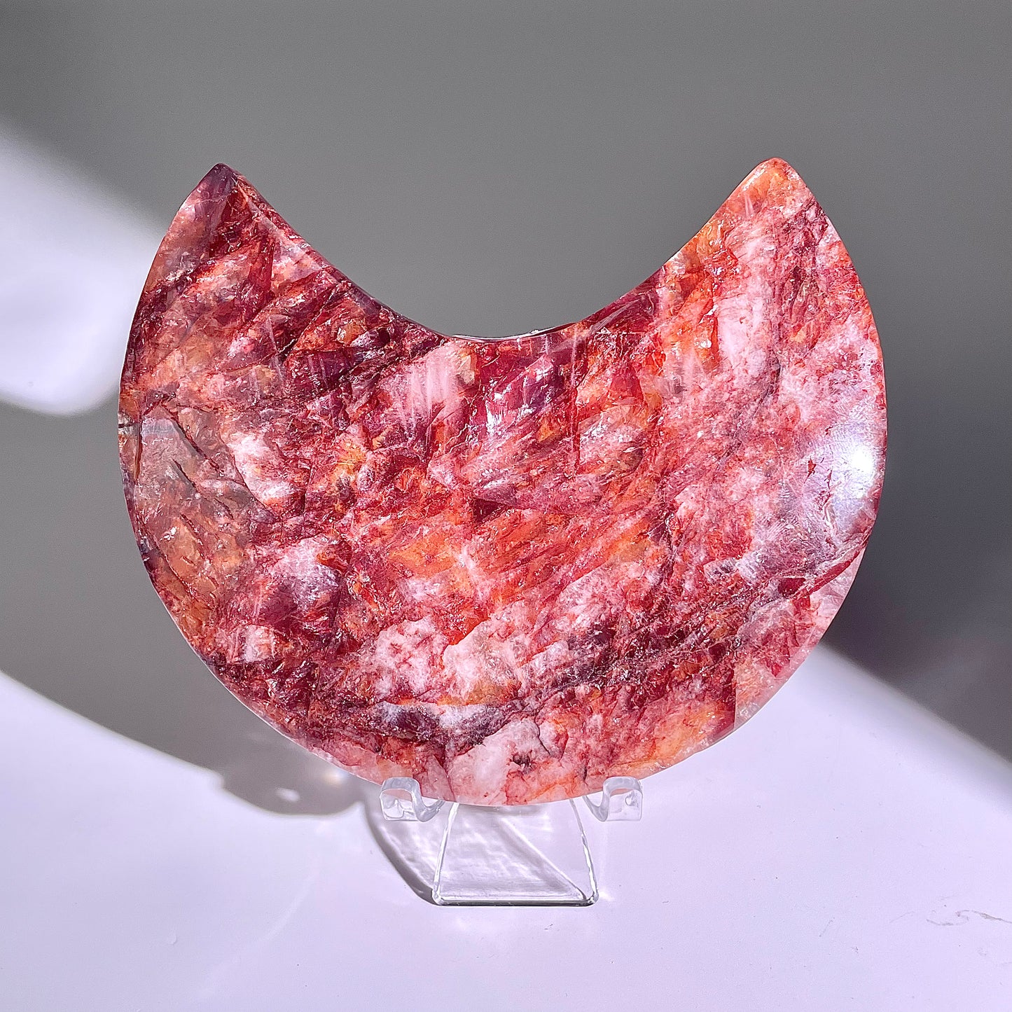 B302◇１点物◇レッドヘマタイトクォーツ ムーン◇130×79×24mm◇天然石・鉱物・パワーストーン