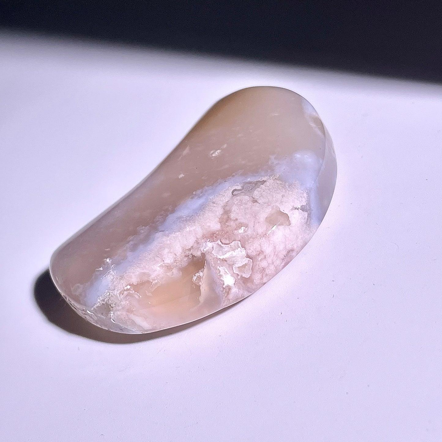 B328◇１点物◇桜瑪瑙 ムーン◇52×33×14mm◇天然石・鉱物・パワーストーン