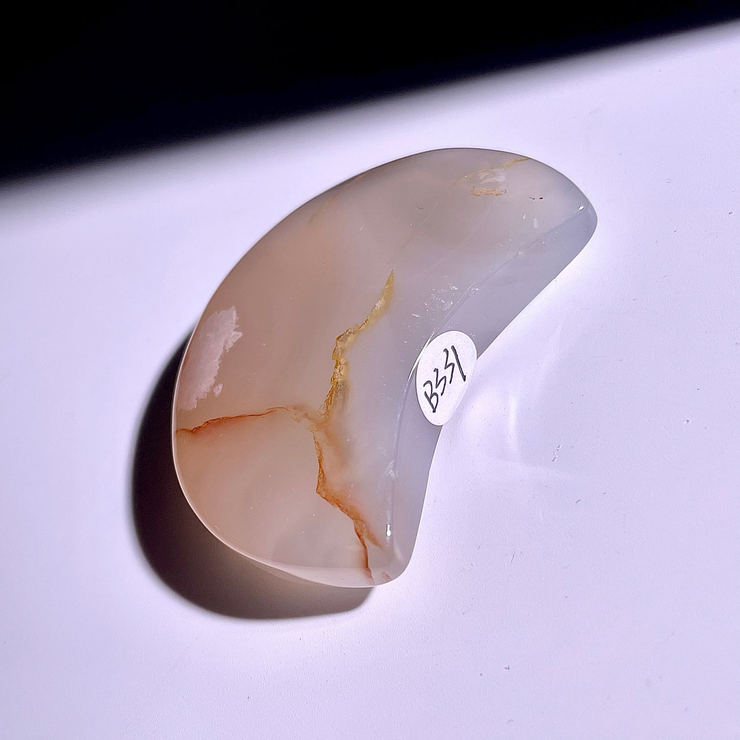 B331◇１点物◇桜瑪瑙 ムーン◇52×35×13mm◇天然石・鉱物・パワーストーン