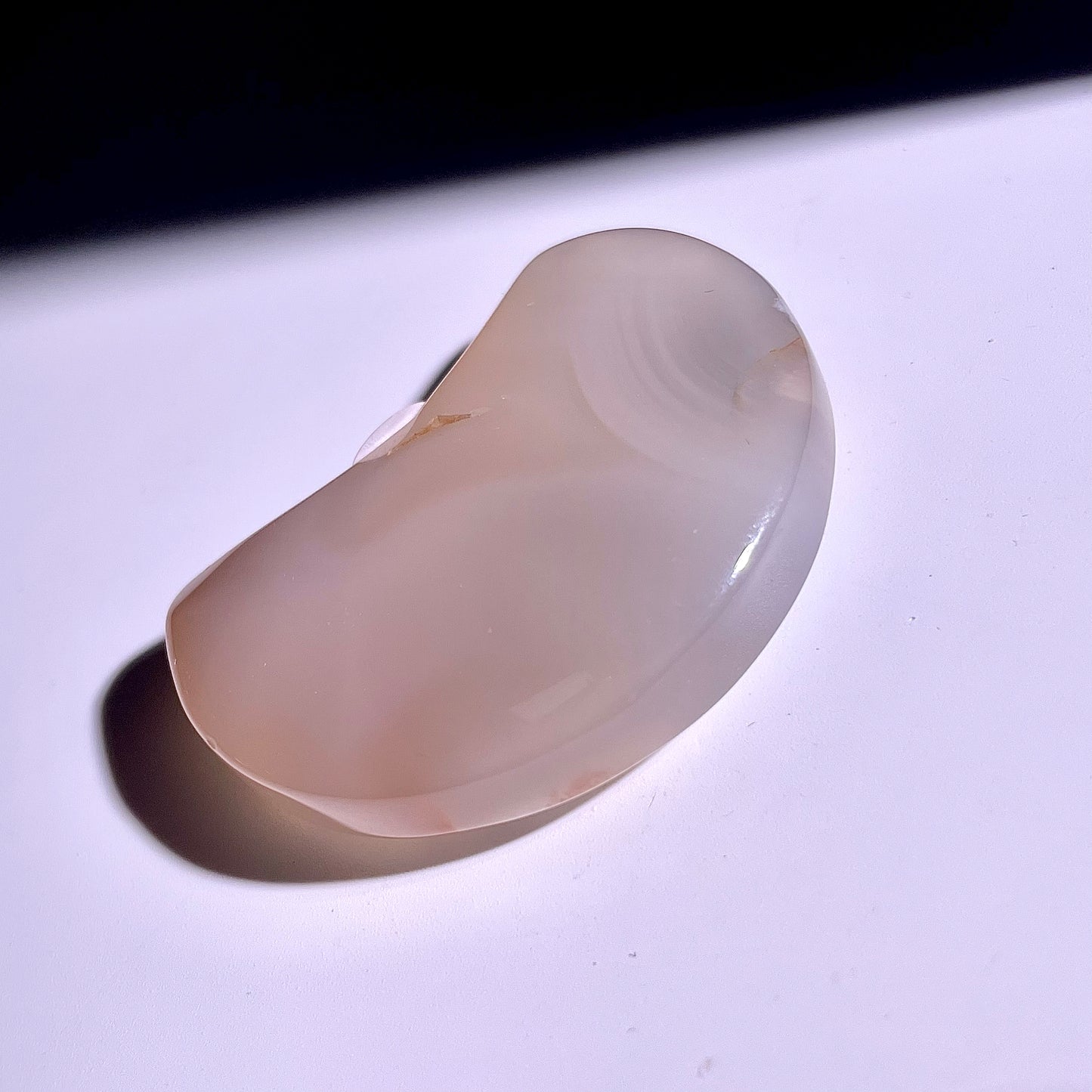 B331◇１点物◇桜瑪瑙 ムーン◇52×35×13mm◇天然石・鉱物・パワーストーン