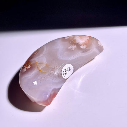 B332◇１点物◇桜瑪瑙 ムーン◇58×34×17mm◇天然石・鉱物・パワーストーン