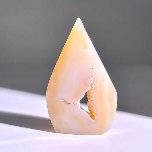 B335◇１点物◇瑪瑙 トーチ◇79×48×13mm◇天然石・鉱物・パワーストーン