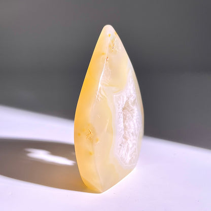 B336◇１点物◇瑪瑙 トーチ◇69×47×13mm◇天然石・鉱物・パワーストーン