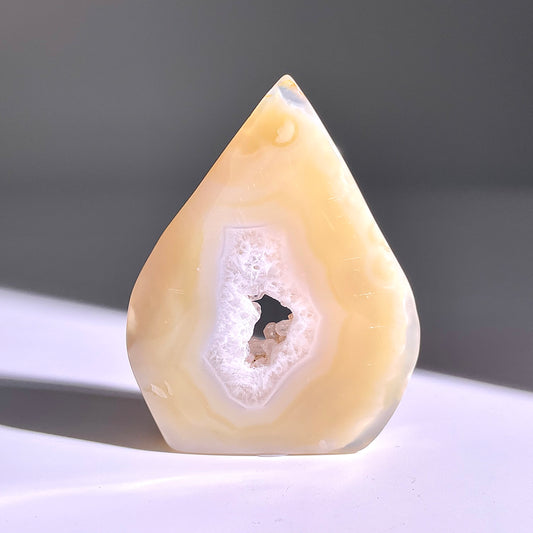 B340◇１点物◇瑪瑙 トーチ◇66×51×13mm◇天然石・鉱物・パワーストーン