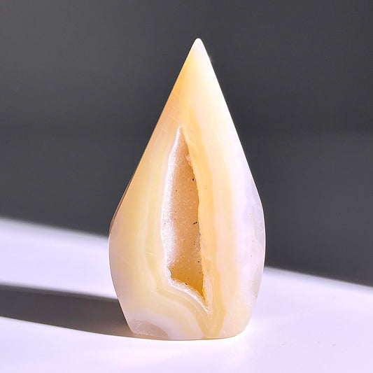 B343◇１点物◇瑪瑙トーチ◇67×36×14mm◇天然石・鉱物・パワーストーン