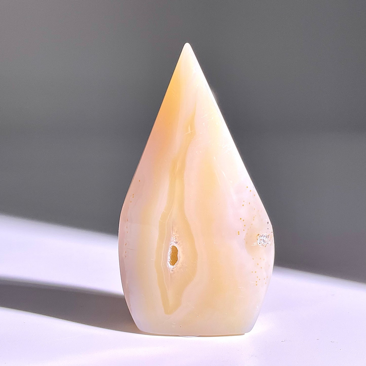 B343◇１点物◇瑪瑙トーチ◇67×36×14mm◇天然石・鉱物・パワーストーン