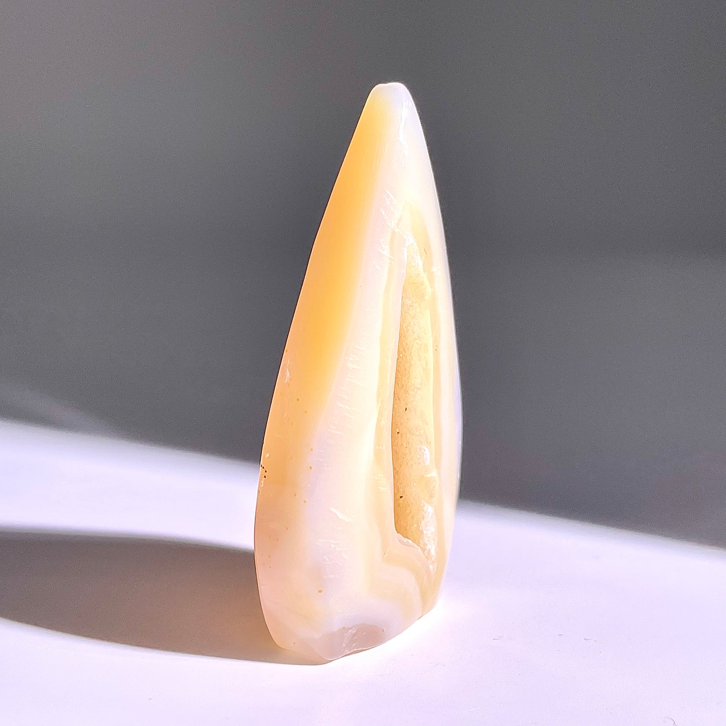 B343◇１点物◇瑪瑙トーチ◇67×36×14mm◇天然石・鉱物・パワーストーン