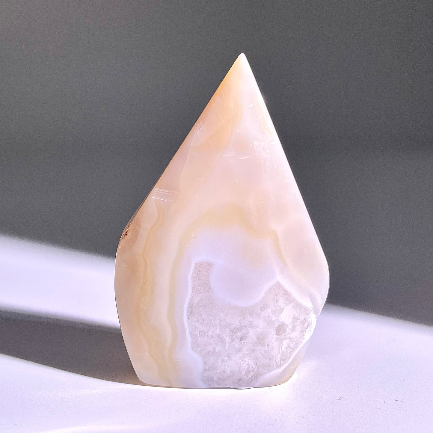 B344◇１点物◇瑪瑙 トーチ◇67×43×43mm◇天然石・鉱物・パワーストーン