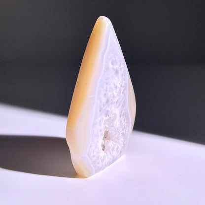 B344◇１点物◇瑪瑙 トーチ◇67×43×43mm◇天然石・鉱物・パワーストーン