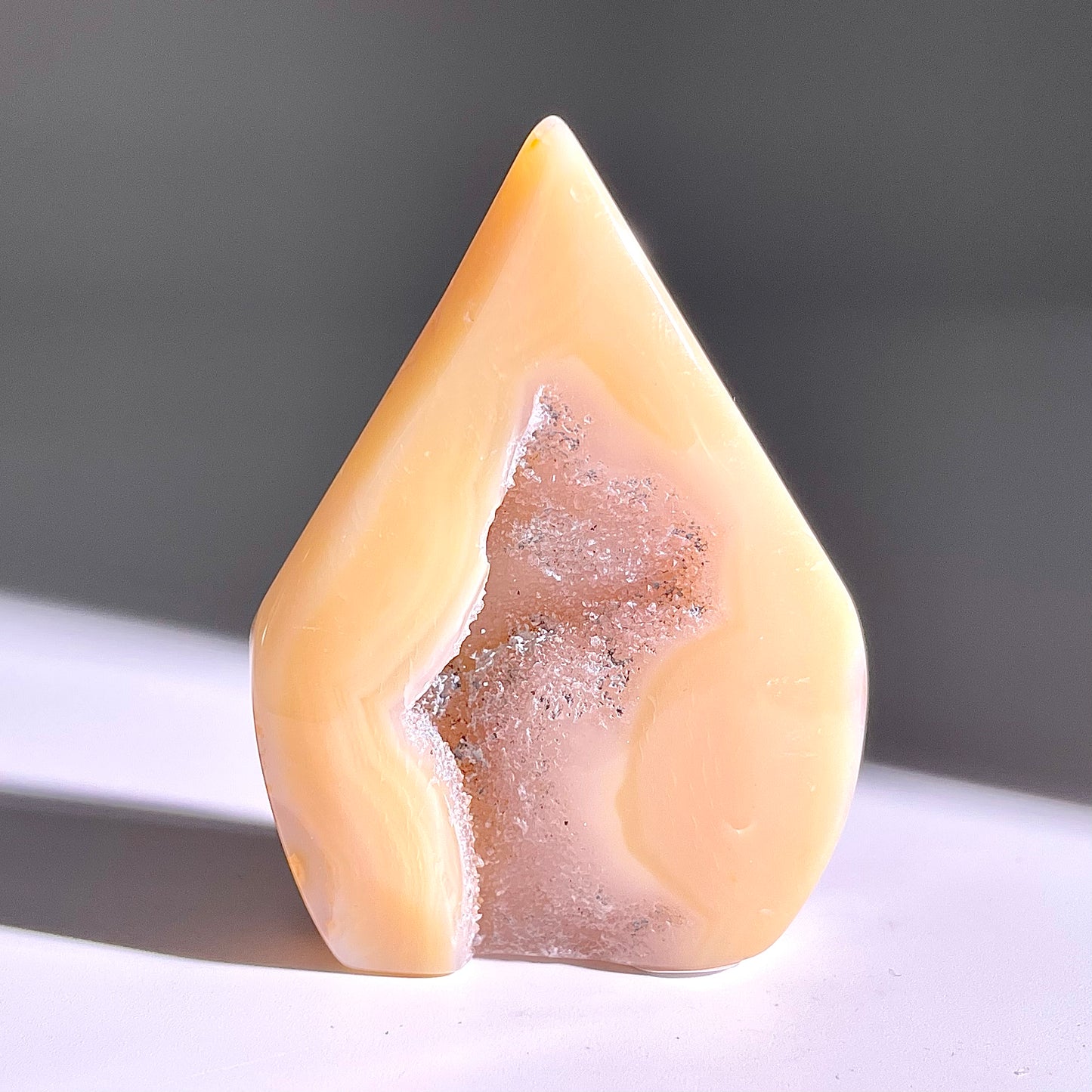 B353◇１点物◇瑪瑙 トーチ◇60×43×12mm◇天然石・鉱物・パワーストーン