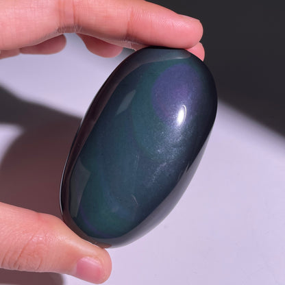 B383◇１点物◇レインボーオブシディアン  パーム◇67×39×22mm◇天然石・鉱物・パワーストーン