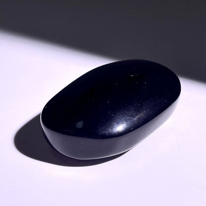 B385◇１点物◇レインボーオブシディアン  パーム◇57×37×20mm◇天然石・鉱物・パワーストーン