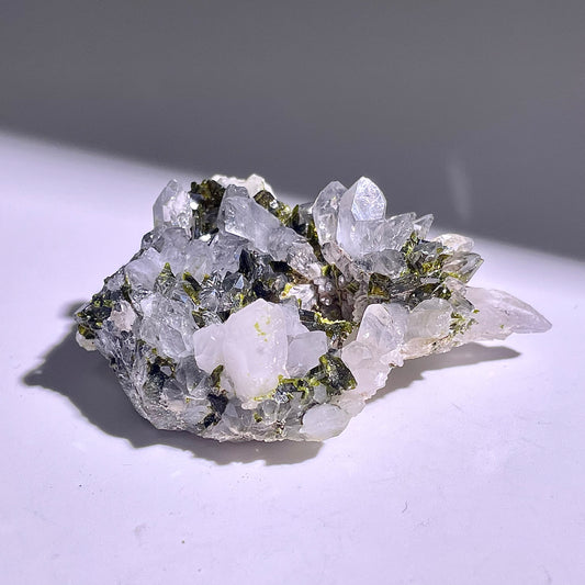 A179◇１点物◇エピドート  クラスター◇54×38×20mm◇天然石・鉱物・パワーストーン