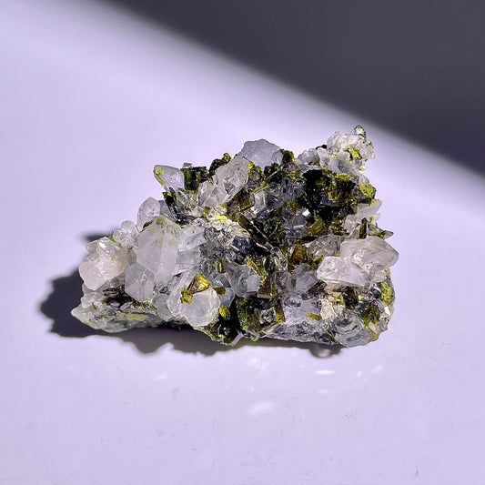 A180◇１点物◇エピドート クラスター◇51×33×21mm◇天然石・鉱物・パワーストーン