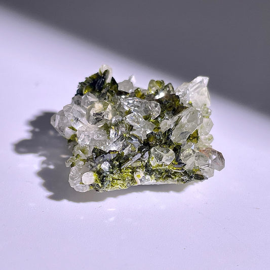 A181◇１点物◇エピドート  クラスター◇26×23×15mm◇天然石・鉱物・パワーストーン