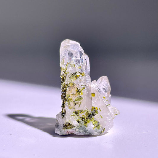 A190◇１点物◇エピドートクラスター◇29×17×18mm◇天然石・鉱物・パワーストーン