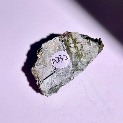 A232◇１点物◇エピドート  クラスター◇42×25×15mm◇天然石・鉱物・パワーストーン