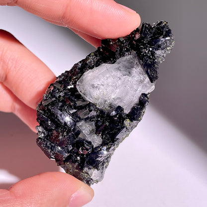 A237◇１点物◇エピドート  クラスター◇54×31×23mm◇天然石・鉱物・パワーストーン