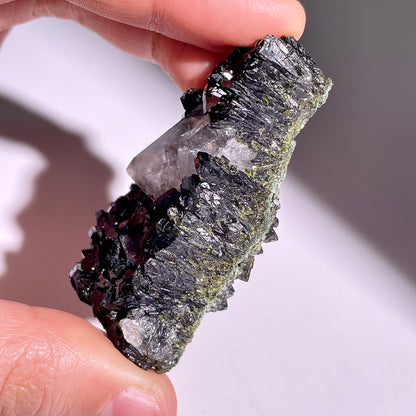 A237◇１点物◇エピドート  クラスター◇54×31×23mm◇天然石・鉱物・パワーストーン