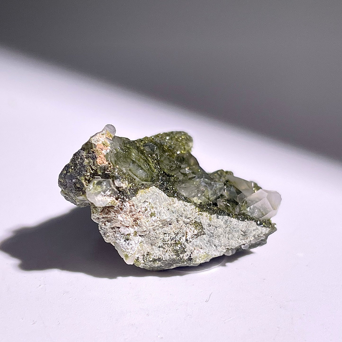 A241◇１点物◇エピドート  クラスター◇31×22×14mm◇天然石・鉱物・パワーストーン