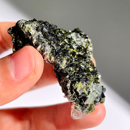 A246◇１点物◇エピドート  クラスター◇49×36×19mm◇天然石・鉱物・パワーストーン