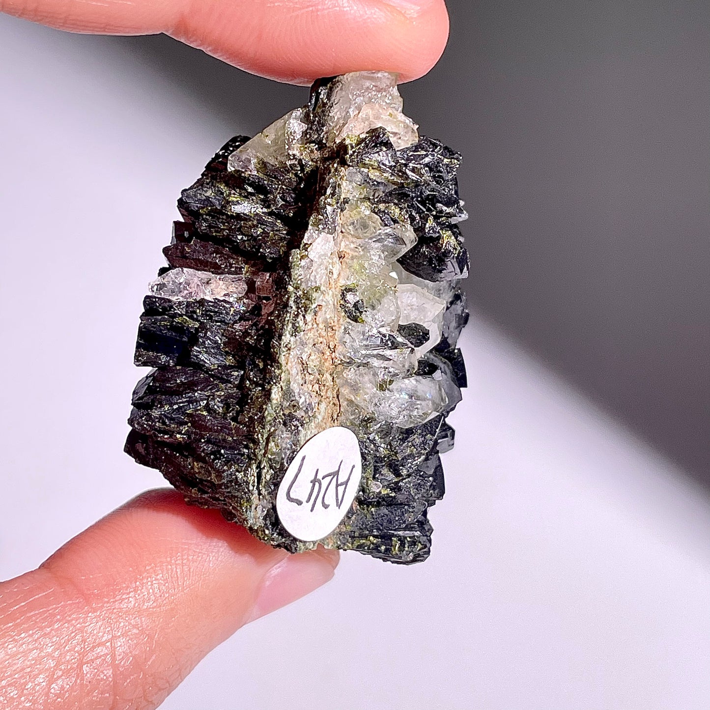 A247◇１点物◇エピドート  クラスター◇40×26×28mm◇天然石・鉱物・パワーストーン