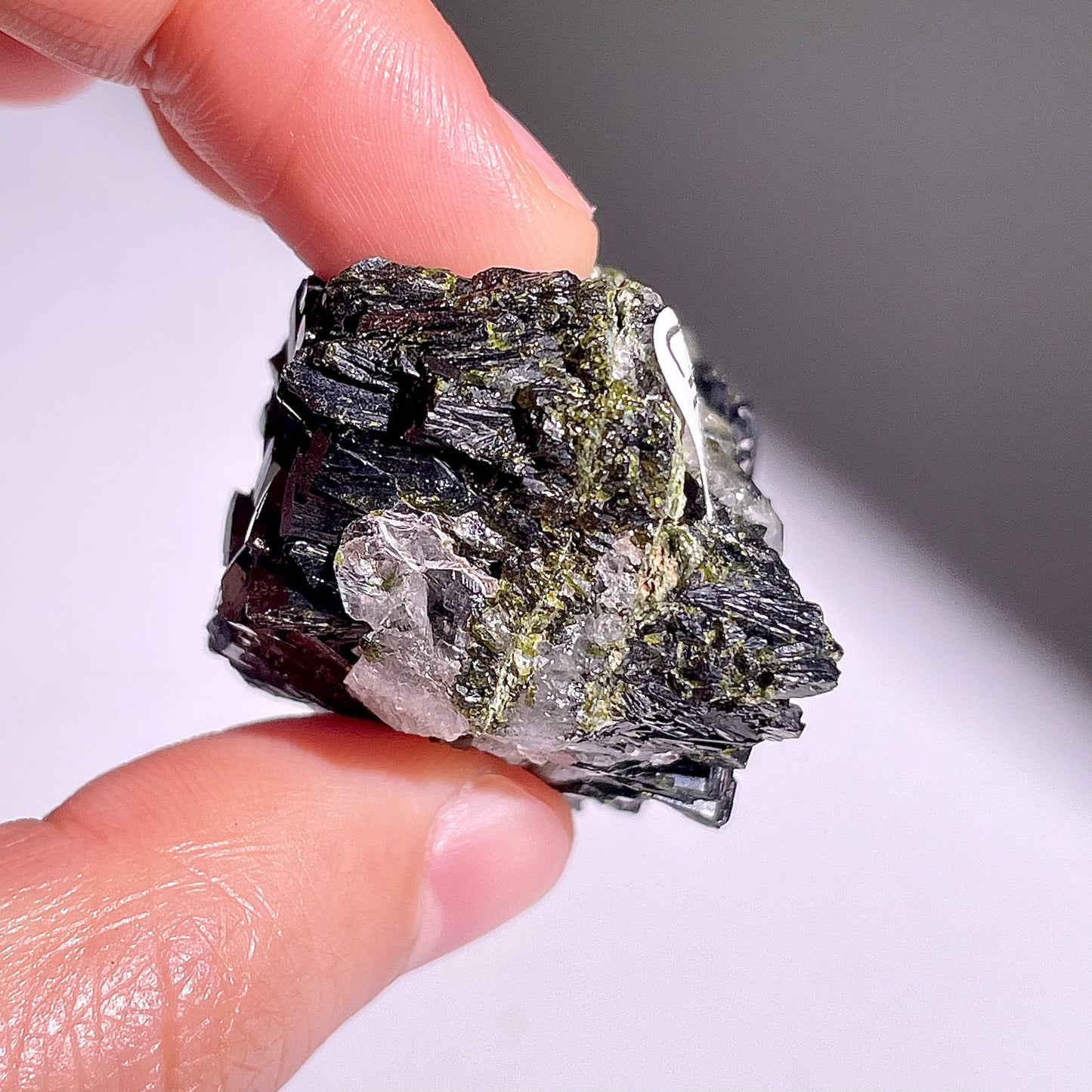 A247◇１点物◇エピドート  クラスター◇40×26×28mm◇天然石・鉱物・パワーストーン