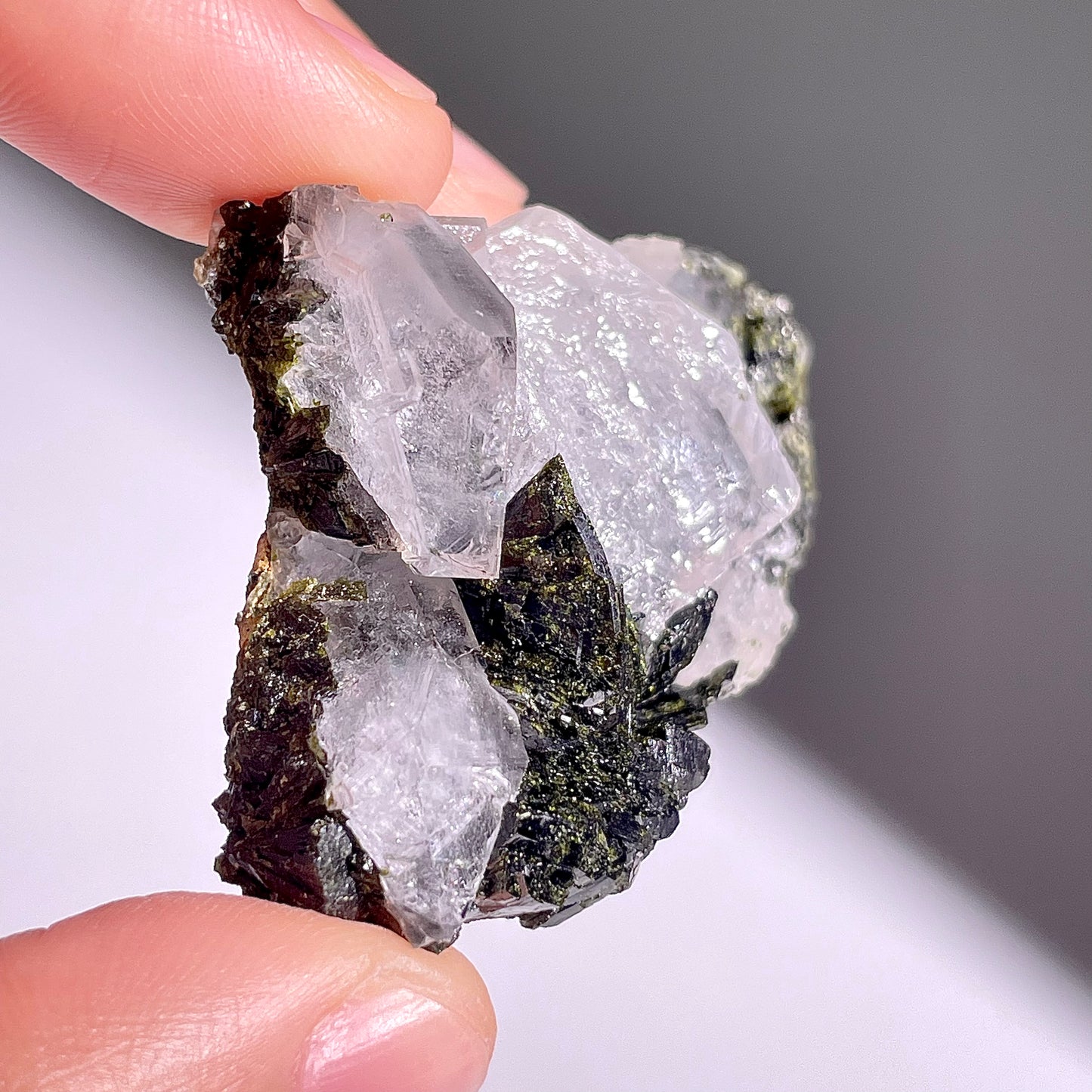 A250◇１点物◇エピドート  クラスター◇46×32×17mm◇天然石・鉱物・パワーストーン