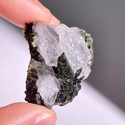 A250◇１点物◇エピドート  クラスター◇46×32×17mm◇天然石・鉱物・パワーストーン