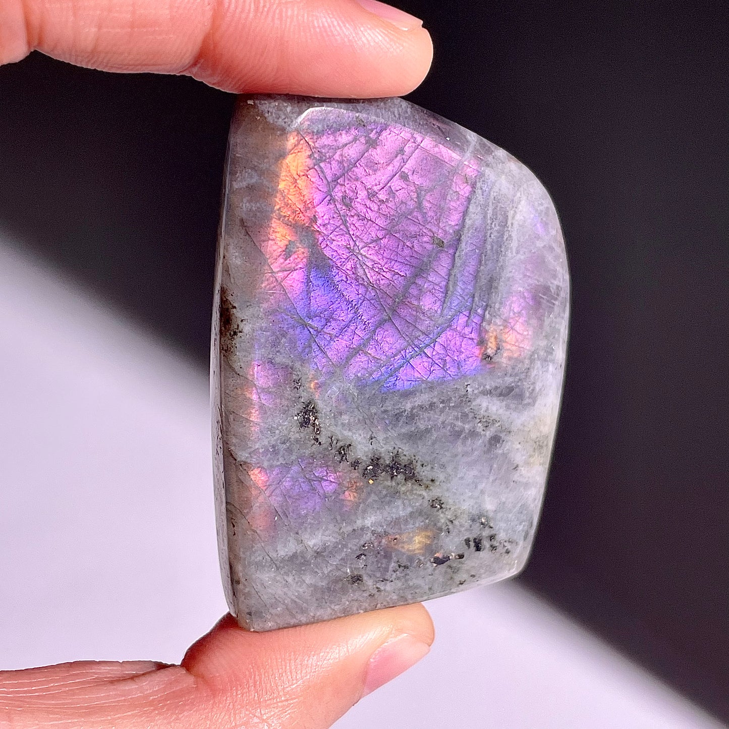 A332◇１点物◇ラブラドライト 不規則◇54×42×16mm◇天然石・鉱物・パワーストーン