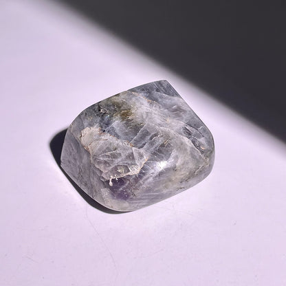 A334◇１点物◇ラブラドライト 不規則◇41×43×28mm◇天然石・鉱物・パワーストーン